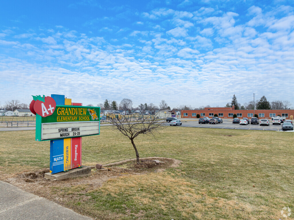Grandview Elementary School receives an overall Niche grade of C.