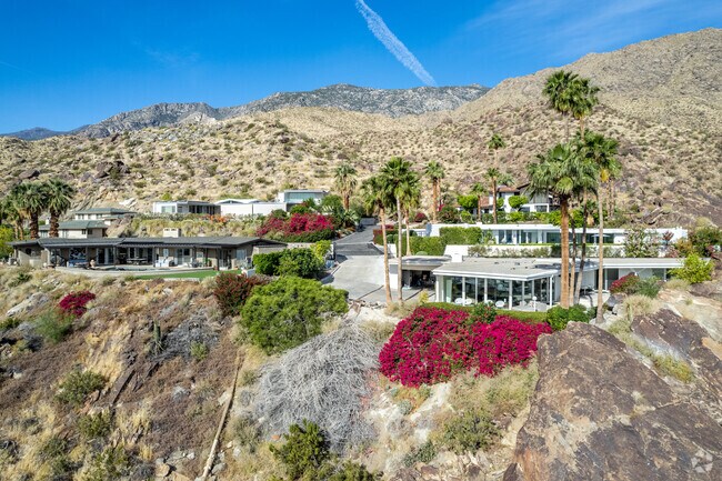 Elegant Palm Spring hilltop homes are some of the most unique in the country.