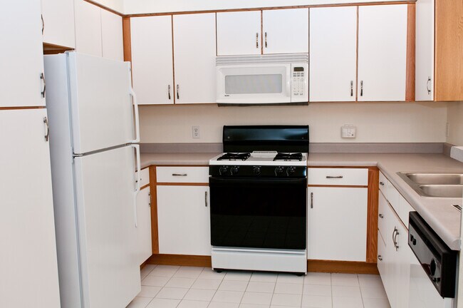 3790 Colorado Ave unit D, Boulder, CO 80303 - photo 7