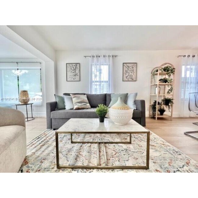 6848 N Miami Ave, Miami, FL 33150 - photo 5