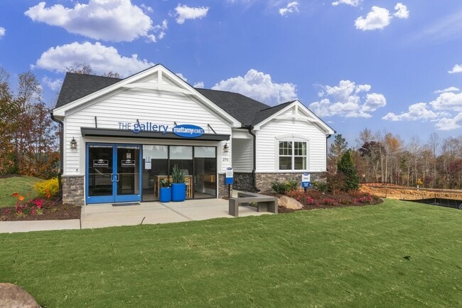 81 Clarabella Dr, Fuquay-Varina, NC 27526 - photo 2