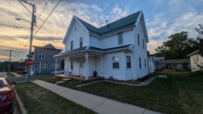 10988 Ridge St unit 2, Blue Mounds, WI 53517 - photo 2