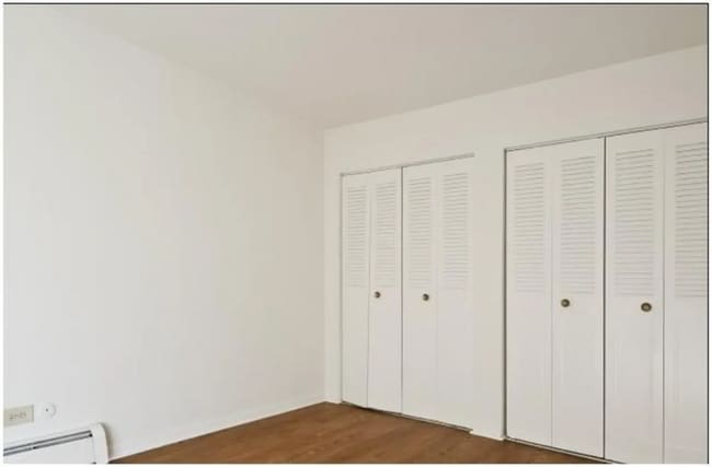 Briarwood Apartments, Waukegan, IL 60085 - photo 2