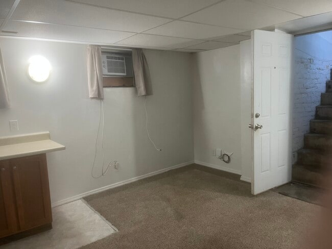 1521 S Center St unit 4, Terre Haute, IN 47802 - photo 5