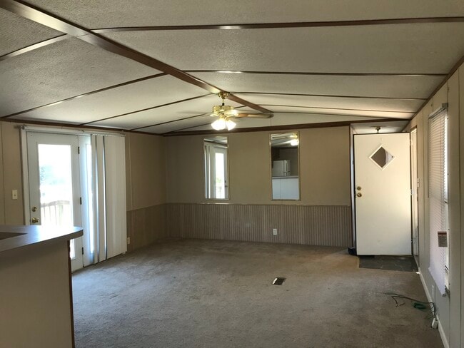 133 James Way, Dandridge, TN 37725 - photo 2