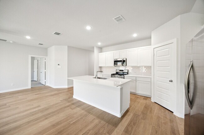 101 Community Dr unit 36562398, Lavon, TX 75166 - photo 5