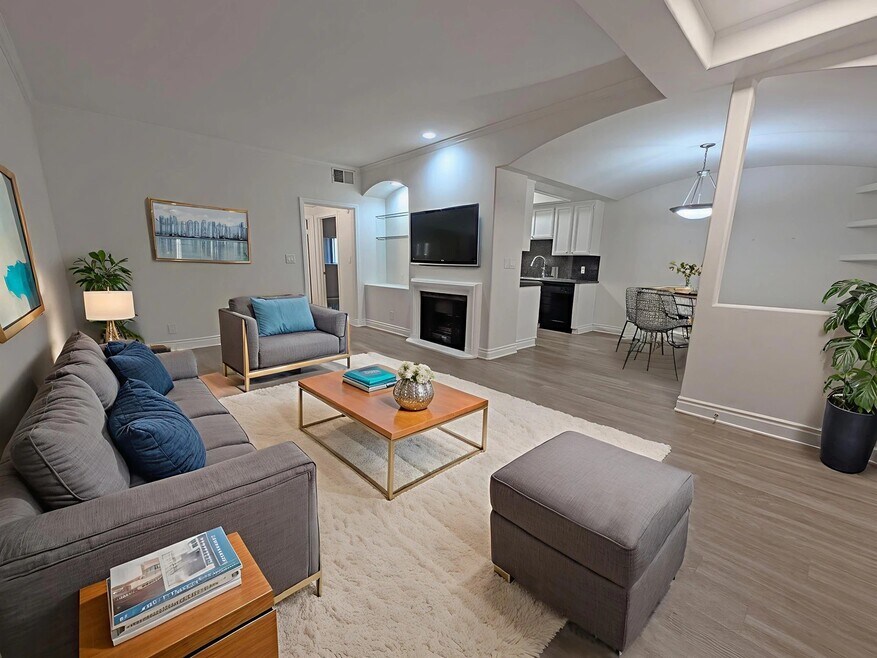 912 Croft Ave unit 102, Los Angeles, CA 90069 - photo 1