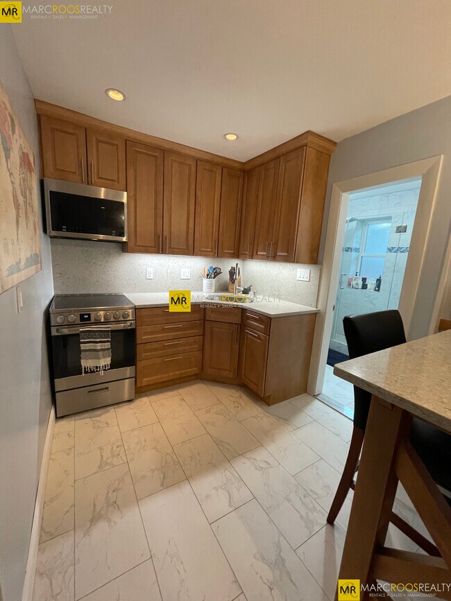 10 Aberdeen St unit 11-E, Boston, MA 02215 - photo 6