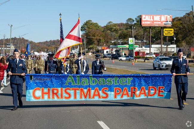 Crowds enjoy Alabaster's annual Christmas parade.