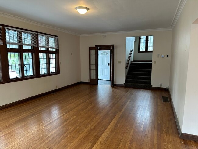 1003 E Washington St, South Bend, IN 46617 - photo 7