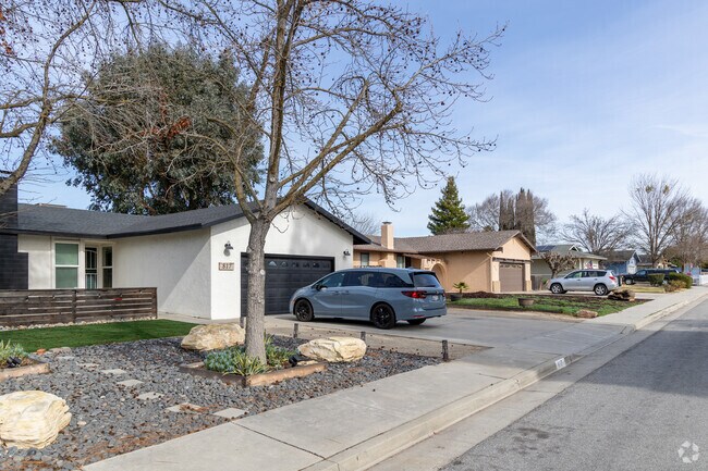 Many modern traditional style homes can be found in Paso Robles.