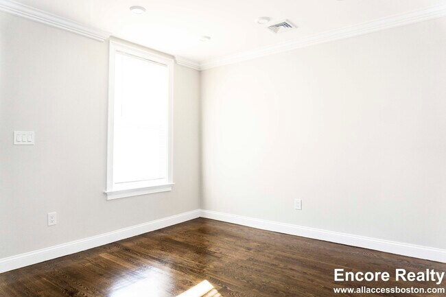 75 Morris St unit 7, Boston, MA 02128 - photo 6