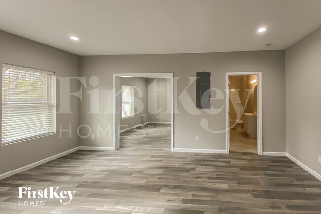 10927 Buckland Ct, Hampton, GA 30228 - photo 6