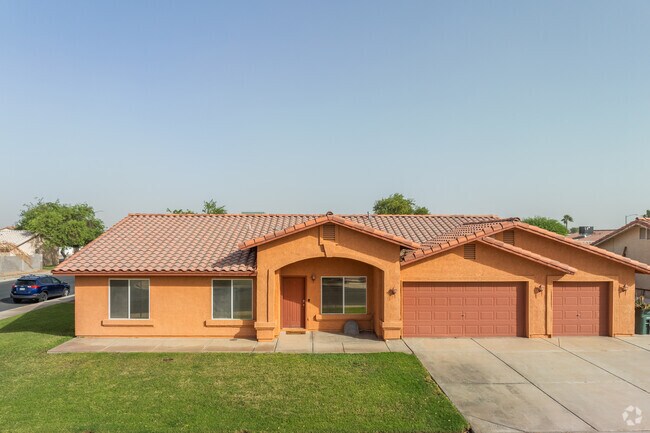 Home prices in Ocotillo, range from $275,000 to $475,000.