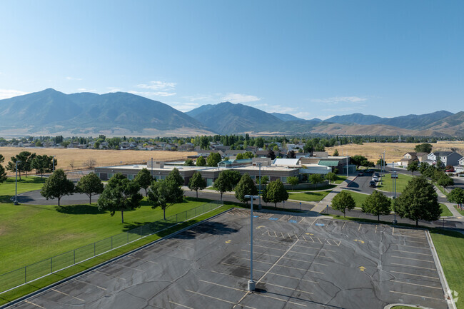 Copper Canyon Elementary School is located in the Tooele County neighborhood.