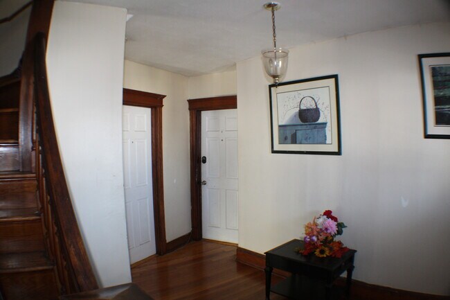 49 Brownell Ave unit 2, Hartford, CT 06106 - photo 7