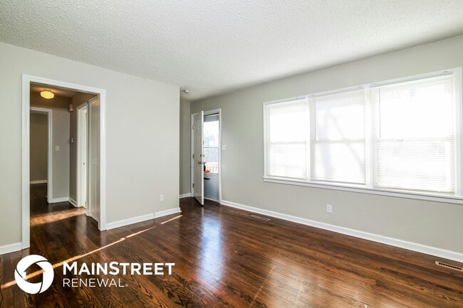 1502 SW 1st St, Lee's Summit, MO 64081 - photo 4