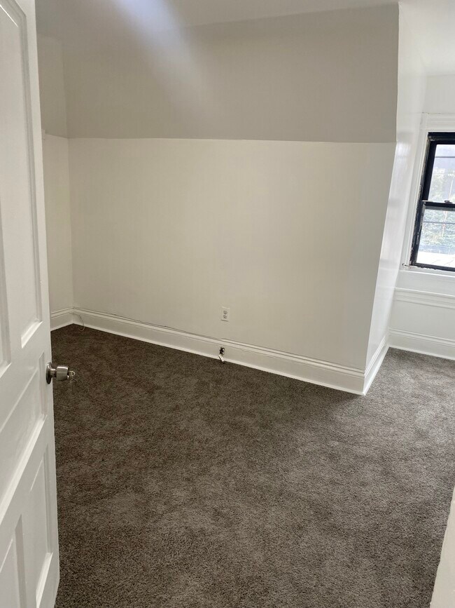 753 S Millvale Ave unit 3, Pittsburgh, PA 15213 - photo 4