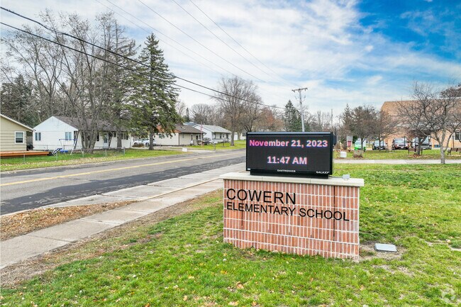 Cowern Elementary School is a part of the North St. Paul-Maplewood-Oakdale School District.