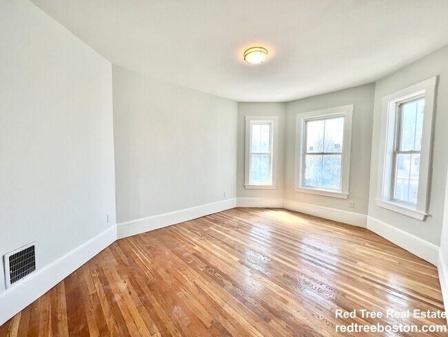 79 Sydney St unit 1, Dorchester, MA 02125 - photo 3