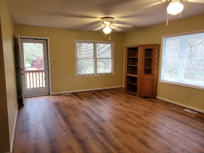 2726 Riverside Rd, Lancaster, SC 29720 - photo 3