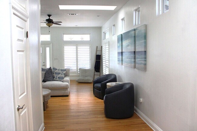 82 Mark St unit ID1285919P, Destin, FL 32541 - photo 4