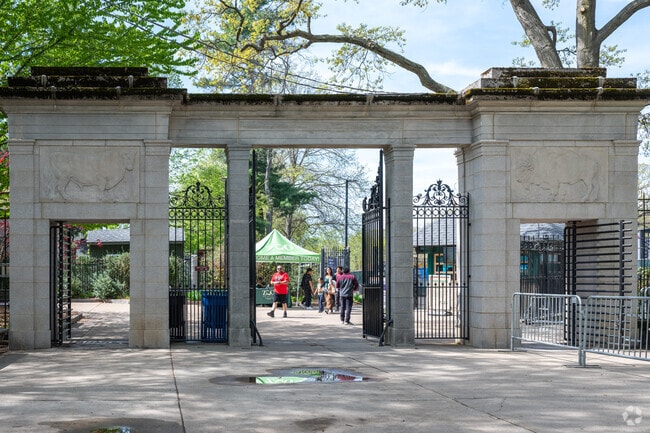 Children of Sav-Mor love to spend time learning about the animals at the Franklin Park Zoo.