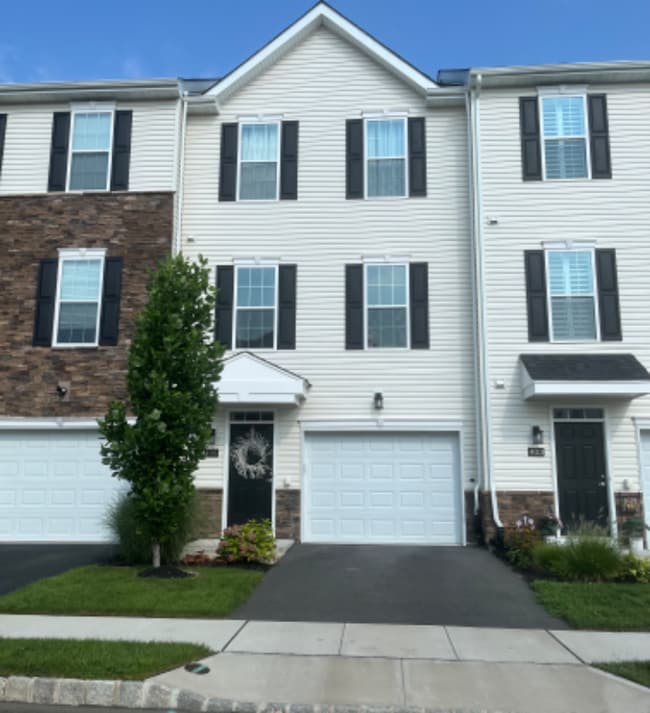 405 Spirit Way, Brick Township, NJ 08723