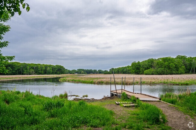Jidana Park provides direct access to Minnehaha Creek, where visitors can wade in cool waters, listen to the peaceful flow, and observe wildlife in their natural habitat.