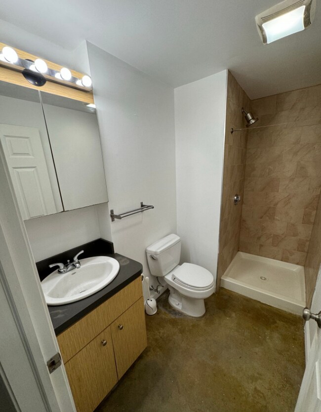 60 Frankfort St unit B, Boston, MA 02128 - photo 4