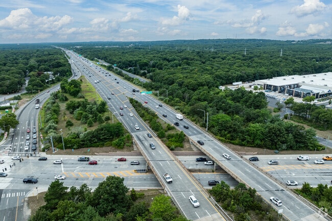 Middle Island residents can easily commute via nearby i-495.