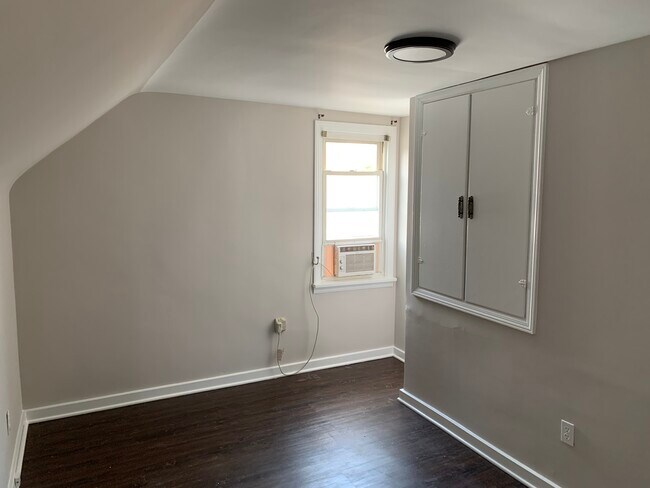 804 Bauman Ave unit B, Baden, PA 15005 - photo 4