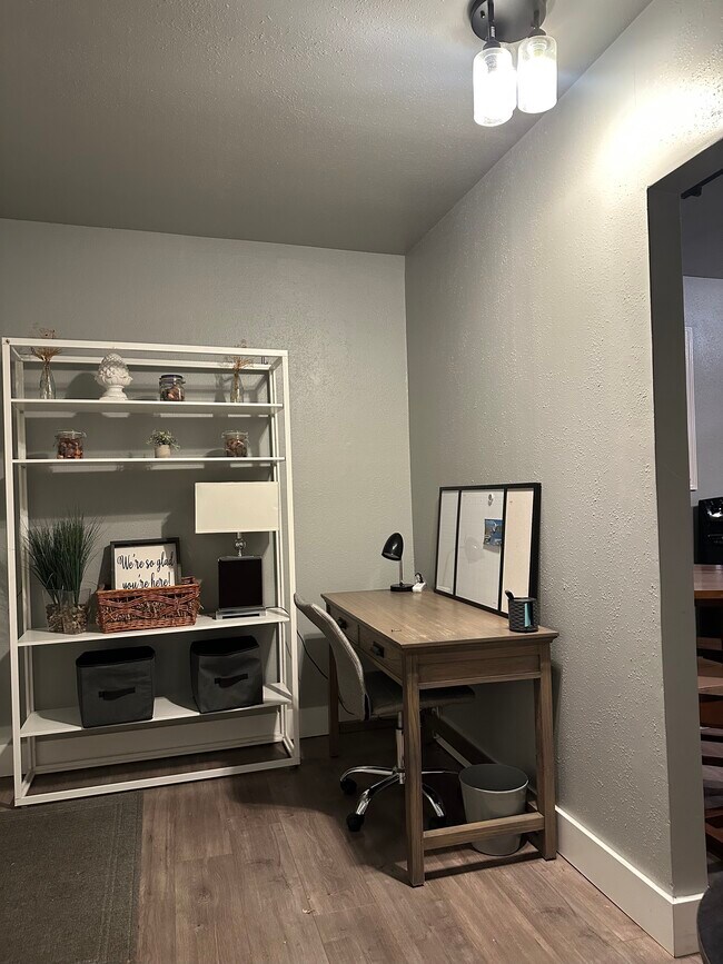 903 W Linden St unit B, Boise, ID 83706 - photo 6