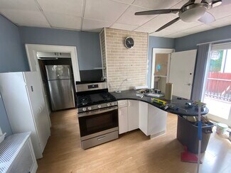 35 Cedar St, Somerville, MA 02143