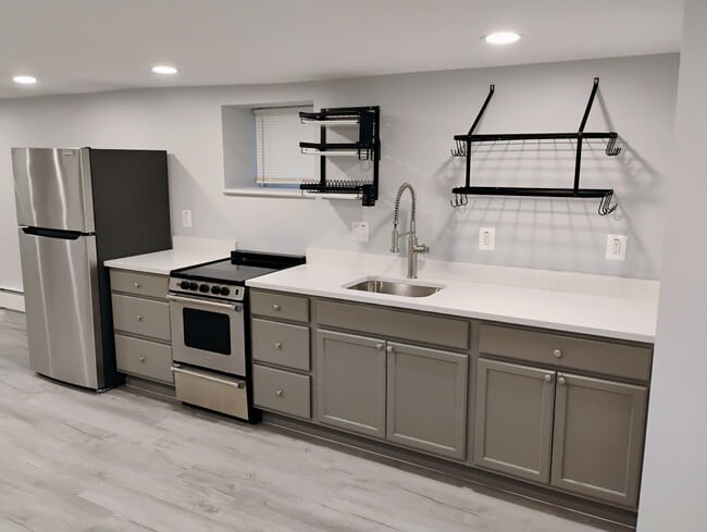 3609 W Forest Park Ave unit 2, Baltimore, MD 21216 - photo 4