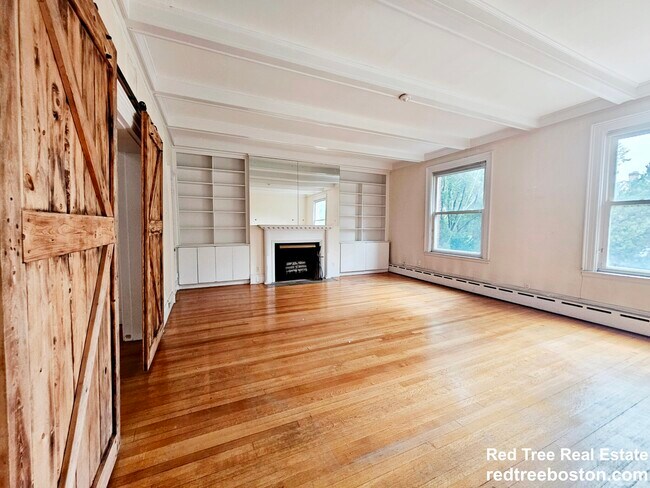 1712 Beacon St unit 2, Brookline, MA 02445 - photo 2