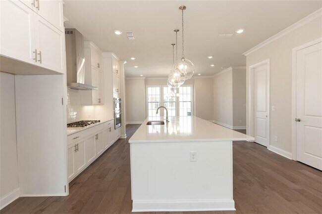 161 Basil St, Cumming, GA 30040 - photo 4