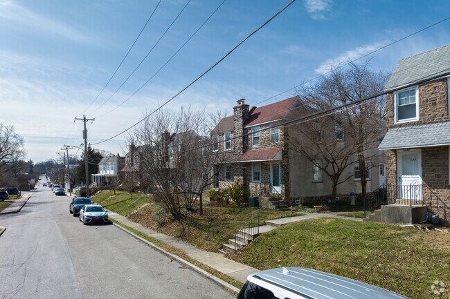 Clusters of row homes give you affordable living options in Wyndmoor.