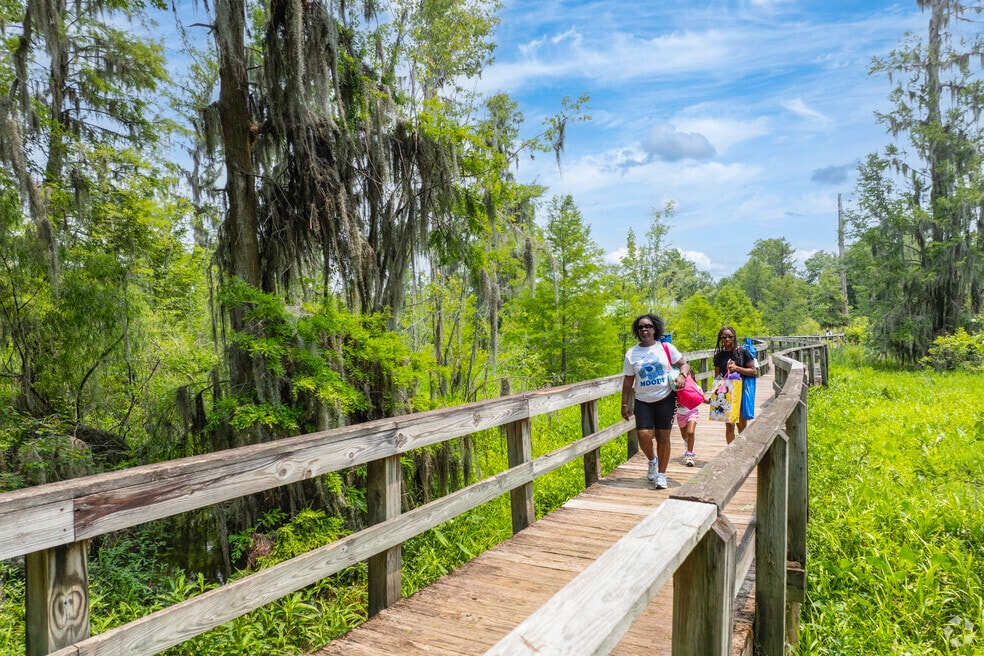 Cross Creek_531653_DF_061225_V1