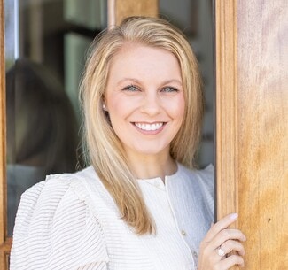 Tara Airhart