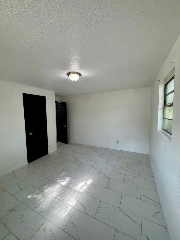 929 W 27th St, Jacksonville, FL 32209 - photo 7