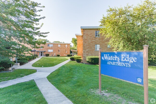 Water's Edge Apartments, Lorain, OH 44053 - photo 2