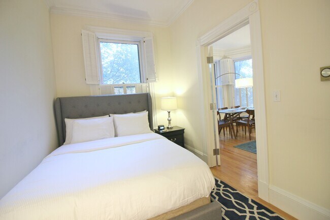 387 Commonwealth Ave unit 3, Boston, MA 02115 - photo 2