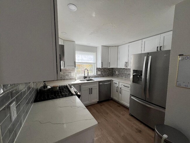 35 Kingman Ave, Mansfield, MA 02048 - photo 2