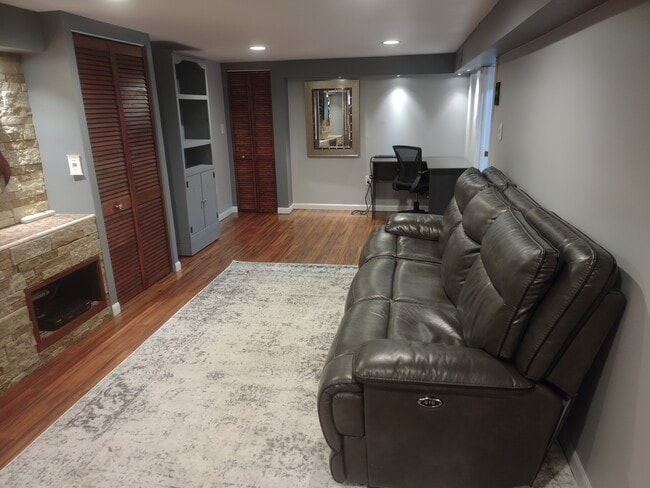 13-13 Floral Ave unit 1, Fair Lawn, NJ 07410 - photo 7