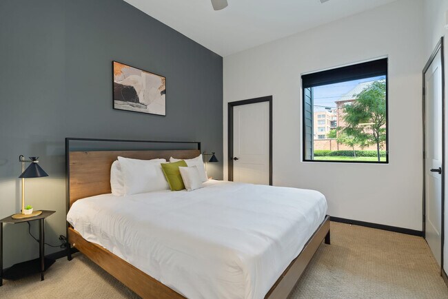 423 E Michigan St unit ID1026461P, Indianapolis, IN 46204 - photo 3