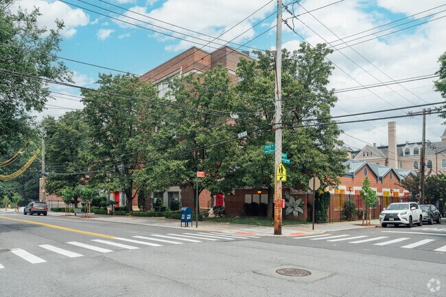 The student-teacher ratio at PS 20 Port Richmond is 9 to 1.