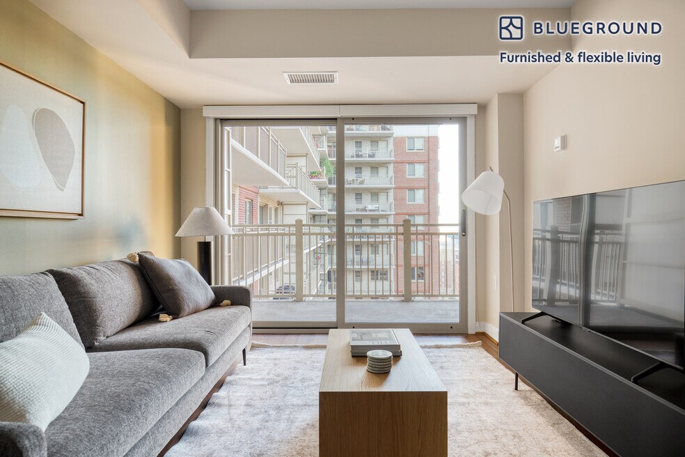 4001 N 9th St unit FL14-ID584, Arlington, VA 22203 - photo 1