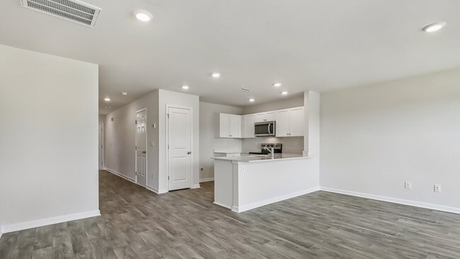 181 Holton St, Smithfield, NC 27577 - photo 7