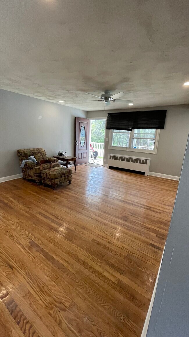 13 Scott Ave unit B, Glen Burnie, MD 21060 - photo 3